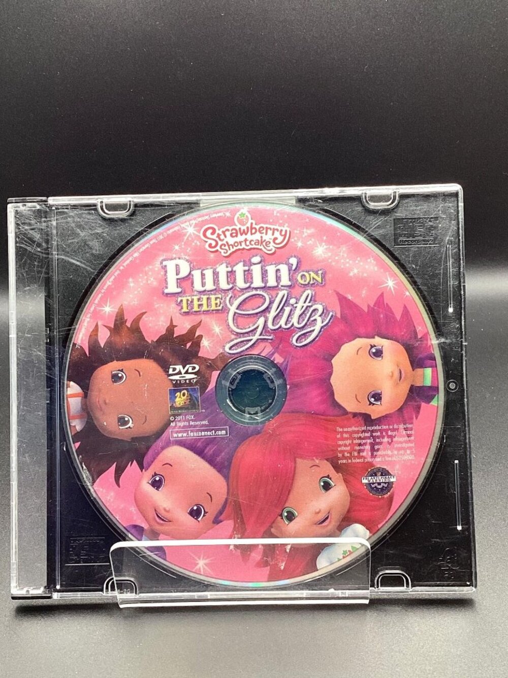 Strawberry Shortcake: Puttin on the Glitz - DVD - Very Good Disc Only